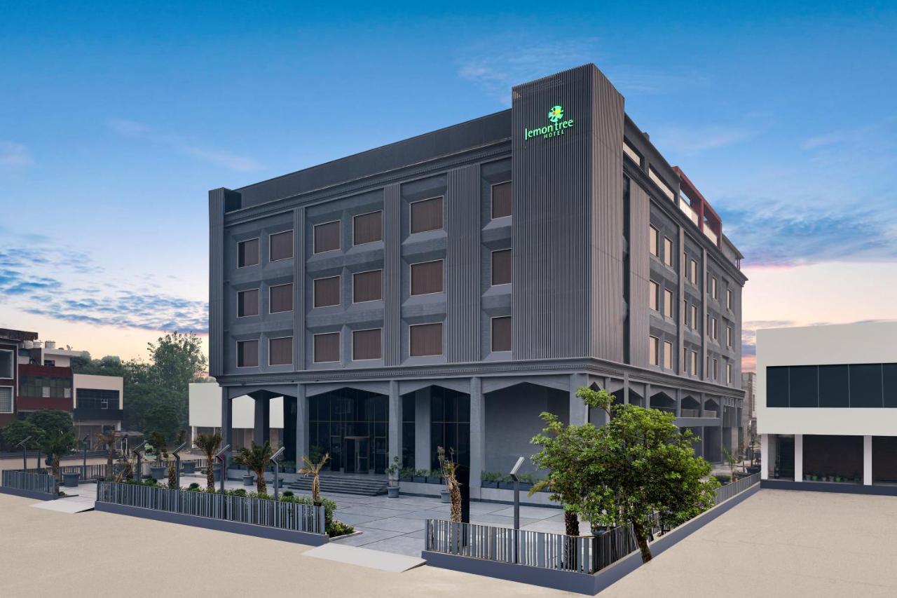 Lemon Tree Hotel, Hisār Eksteriør bilde