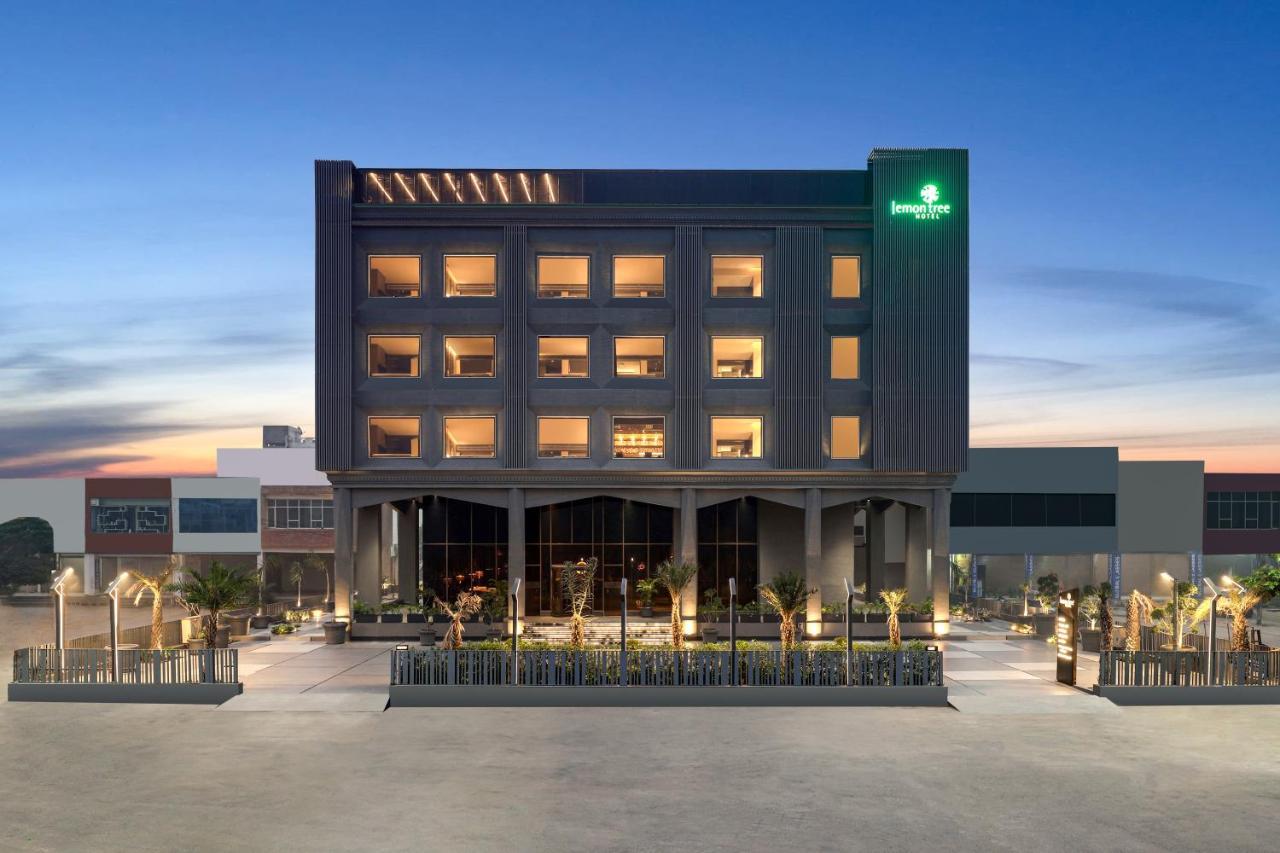 Lemon Tree Hotel, Hisār Eksteriør bilde